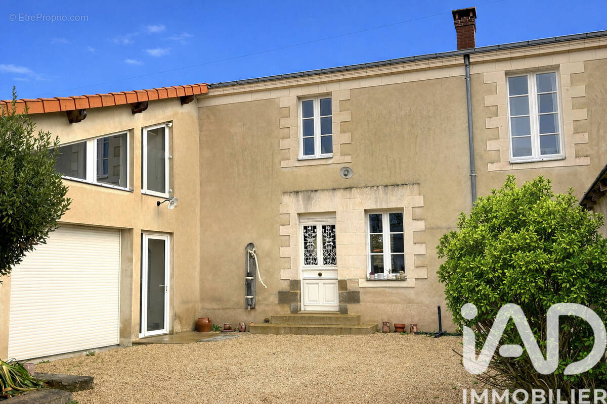 Photo 1 - Maison à BASSE-GOULAINE