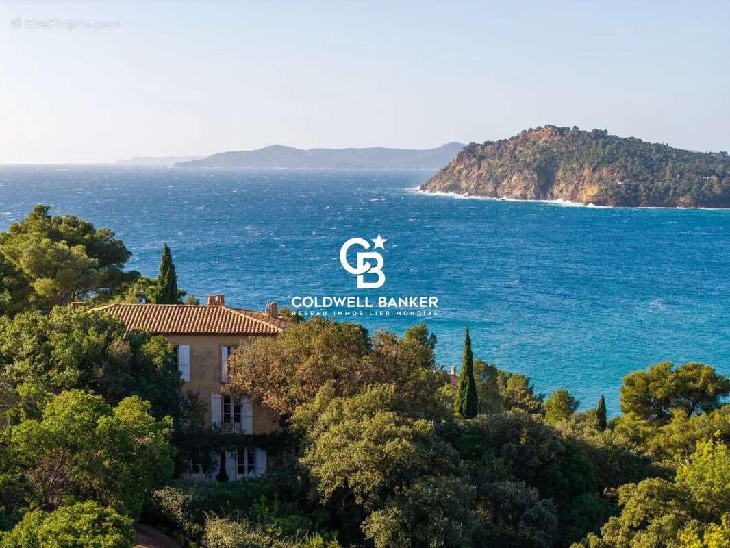 Maison à RAYOL-CANADEL-SUR-MER