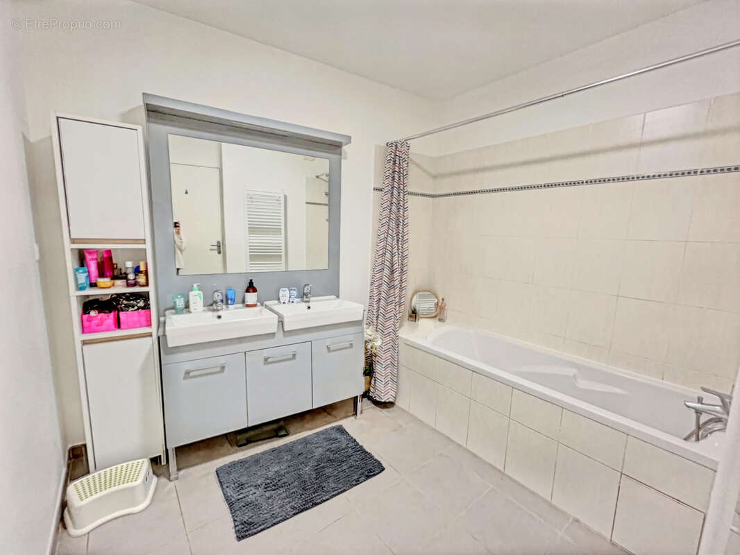 Appartement à MARSEILLE-10E