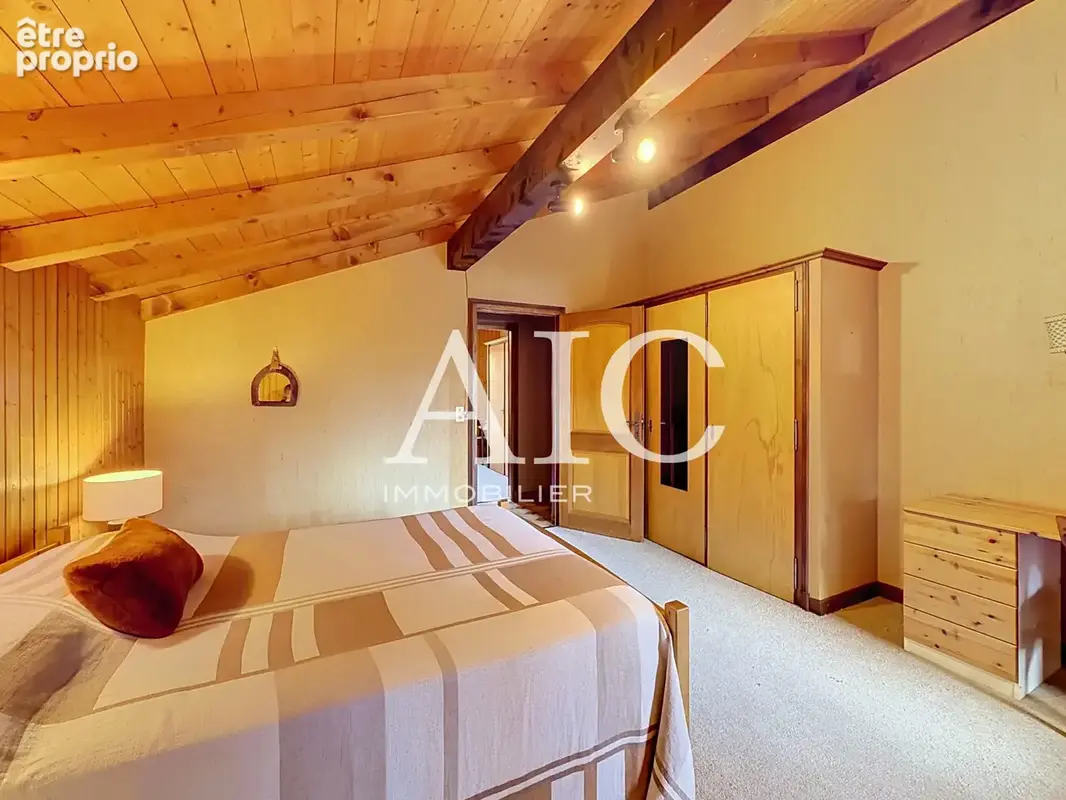 Chalet avec beau terrain de 1 636 m2, tres belle vue sur le du mont-blanc - photo 17