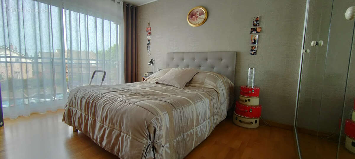 Appartement à LOUVRES