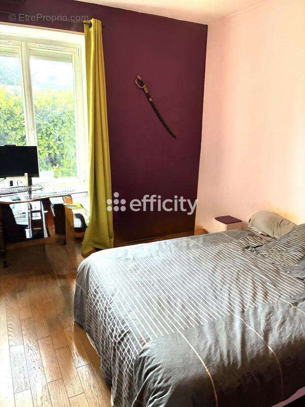 Appartement à CRAPONNE