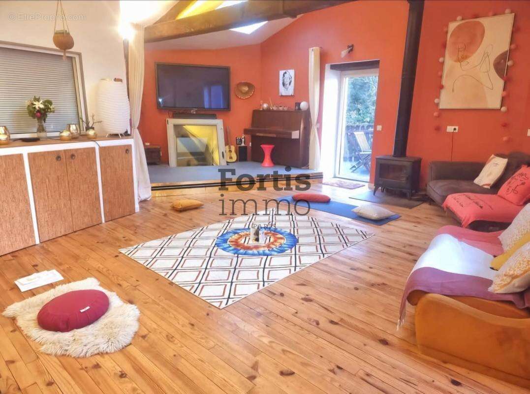 Maison à LA BRUFFIERE