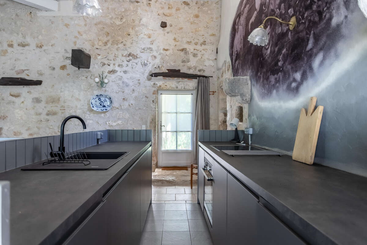 Maison à SAINTE-COLOMBE-DE-VILLENEUVE