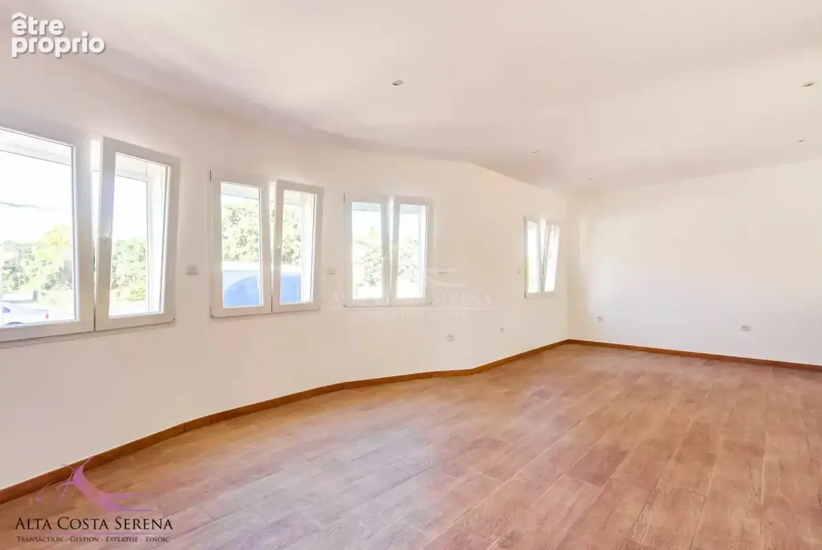 Ensemble immobilier de deux maison t4 et t3 - photo 2