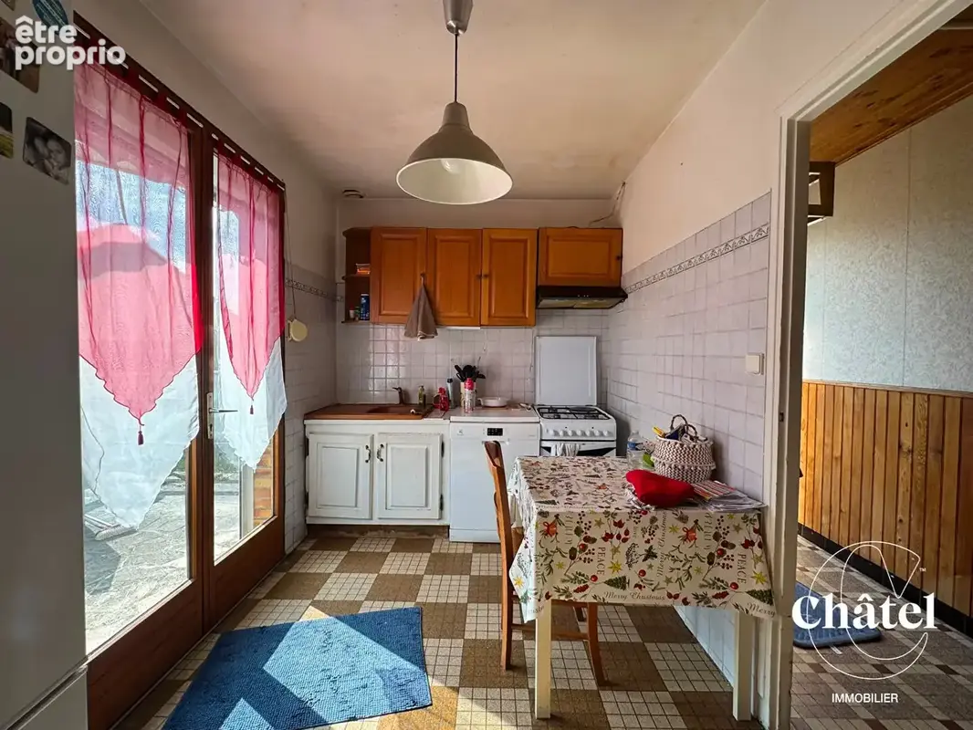 SAINT-MAXIMIN - Maison sur sous-sol et garage - jardin - photo 8