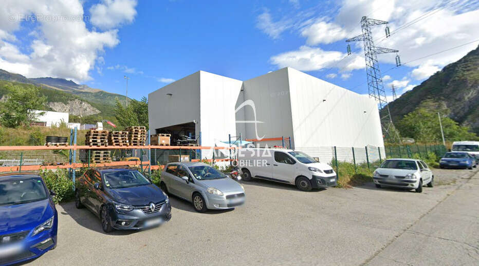 Ensemble immobilier industriel   Zone des Œillettes - photo 4