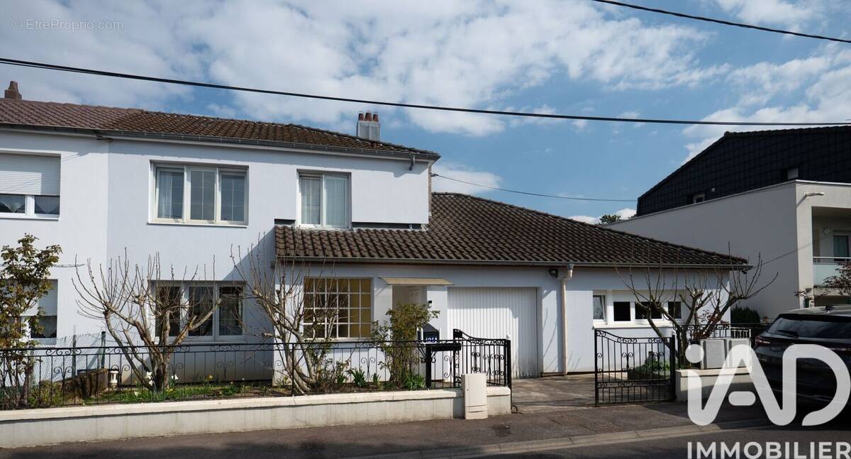 Photo 1 - Maison à MAIZIERES-LES-METZ