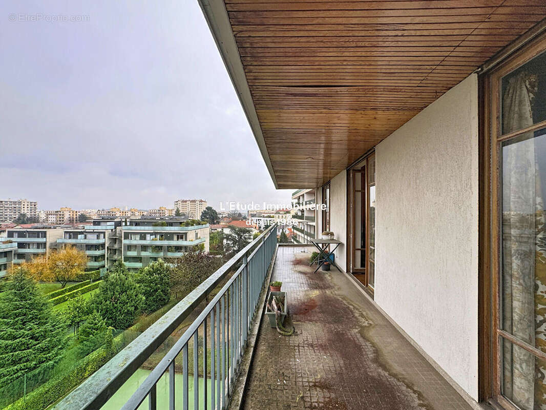 Appartement à LYON-1E