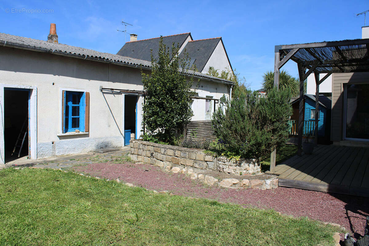 Maison à AVRILLE