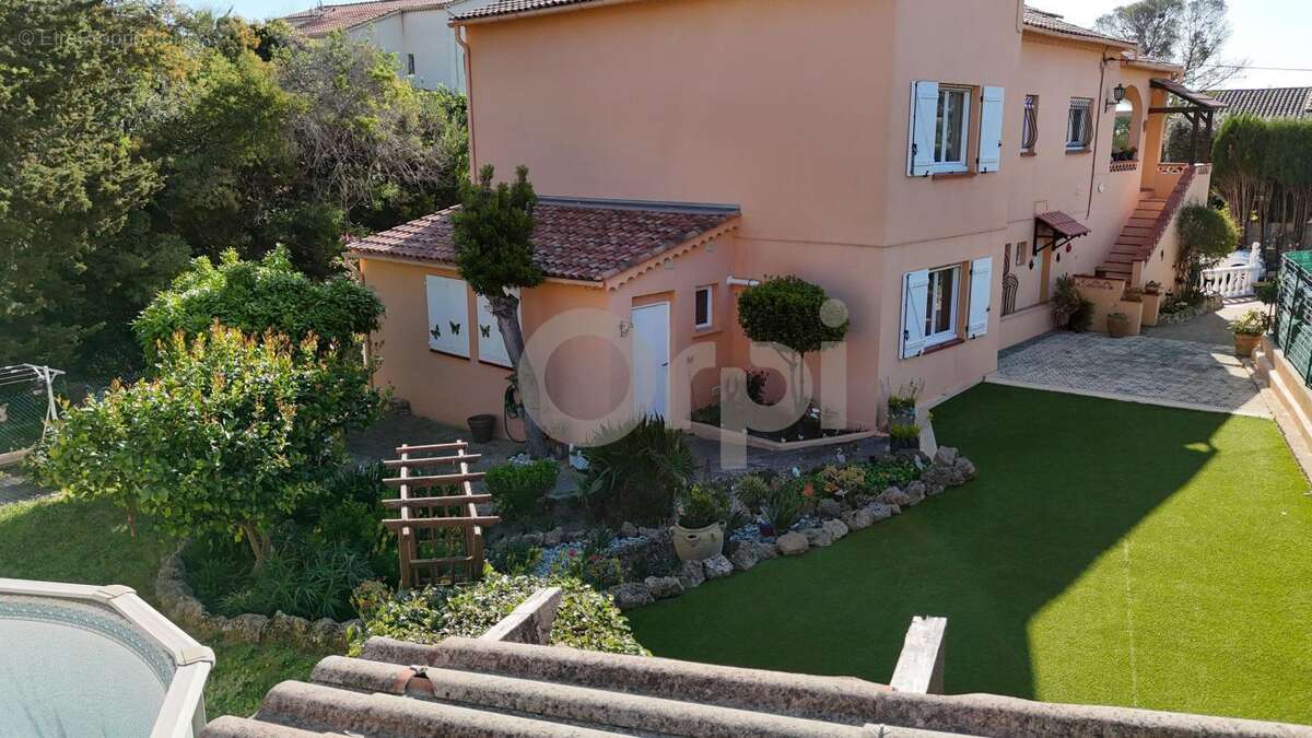 Rare à Saint-Aygulf : 2 appartements T4 sur 800 m² proche mer - photo 22
