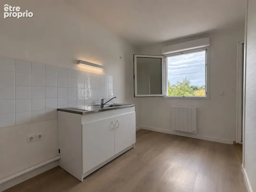 Appartement 2 pièces 47 m² à vendre à La Roche-Sur-Yon (85000) - photo 2