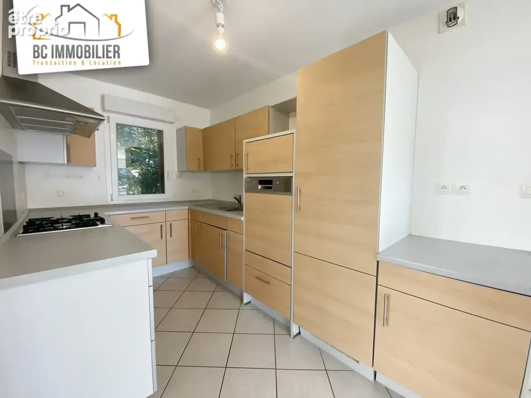 Appartement 4 pièces 111 m² à vendre à Ferney-Voltaire (01210) - photo 4