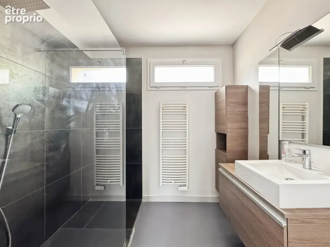 Angers secteur gare – létanduère – maison 150 m² – terrasses – garage – fort potentiel - photo 2