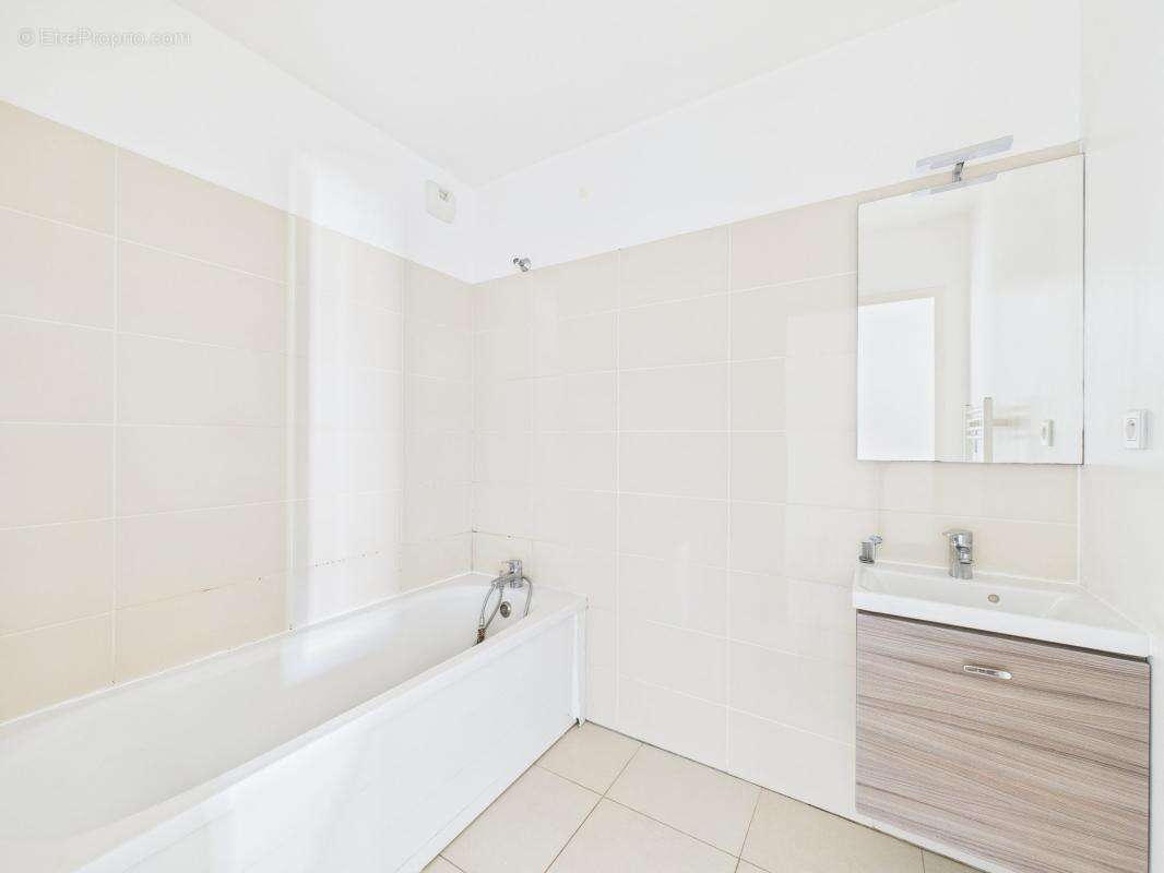 Appartement à SARROLA-CARCOPINO