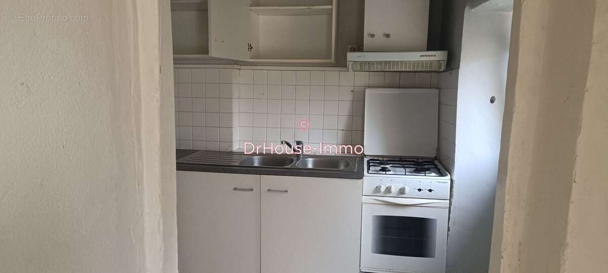 Maison à NOTRE-DAME-DE-SANILHAC