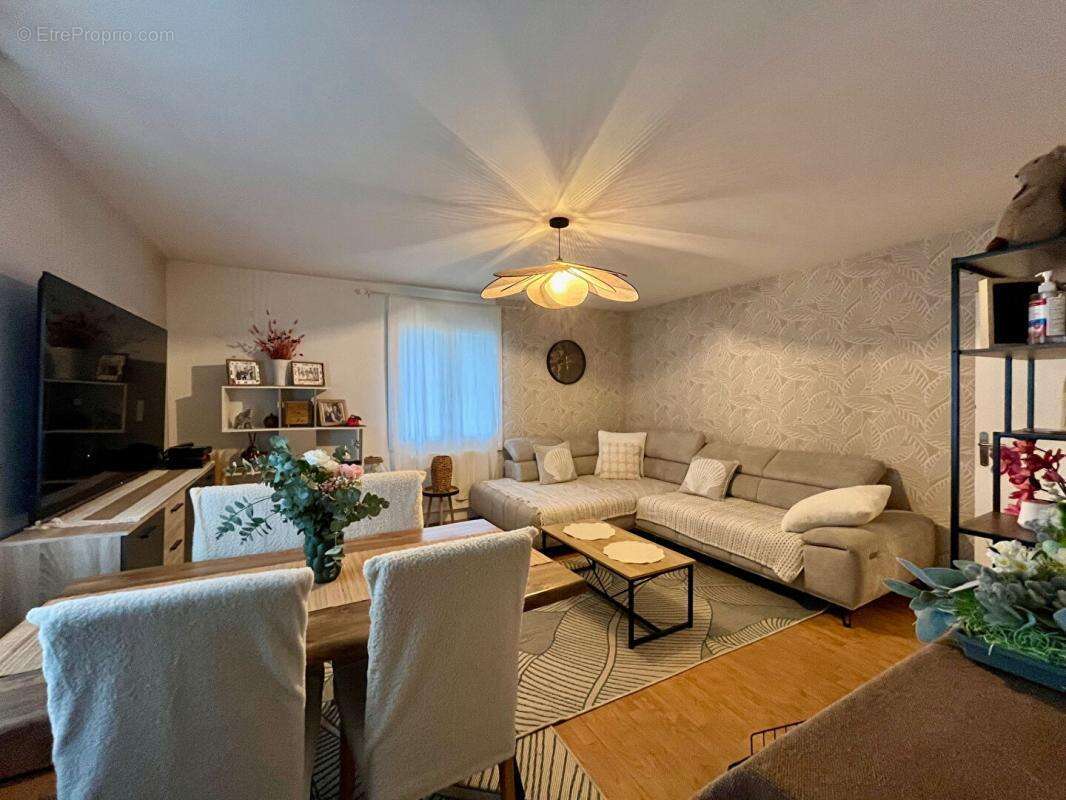 Maison à COLAYRAC-SAINT-CIRQ