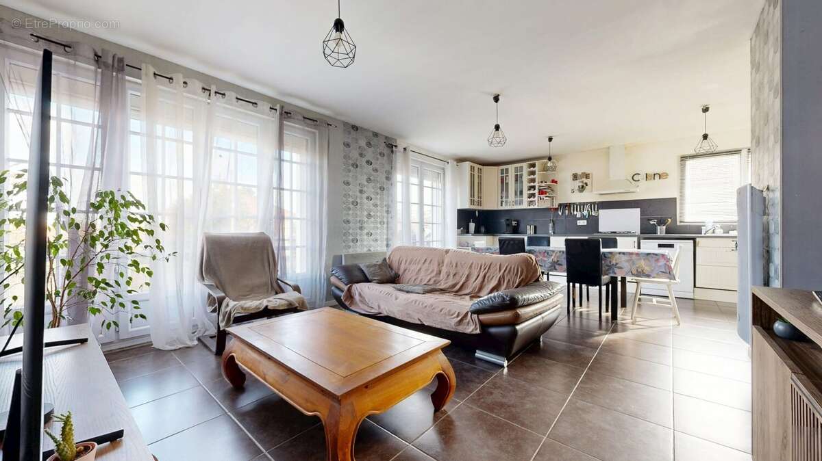 Appartement à SAINT-PRIEST