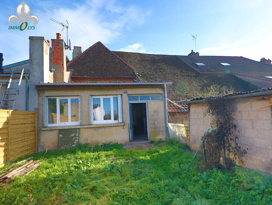 Maison à LABERGEMENT-LES-SEURRE