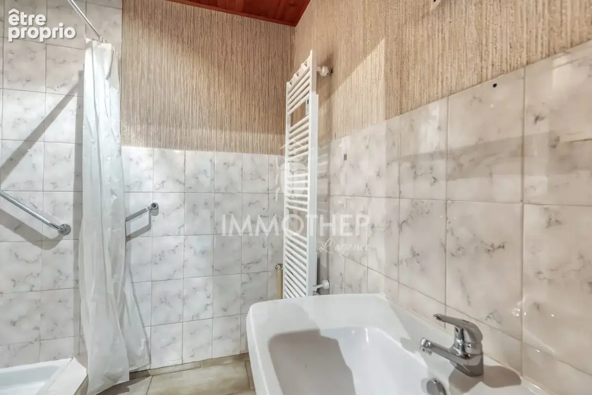 Maison 5 pièces 74 m² à vendre à Vaulnaveys-Le-Haut (38410) - photo 8