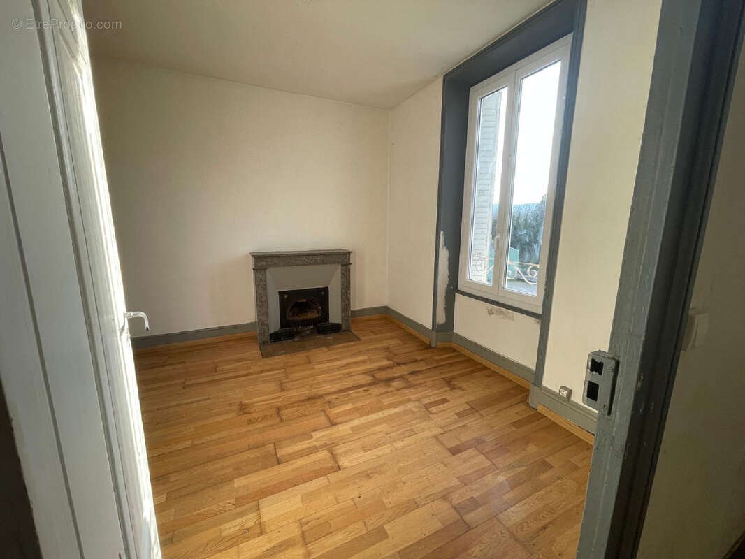 Appartement à SAINT-RAMBERT-D'ALBON