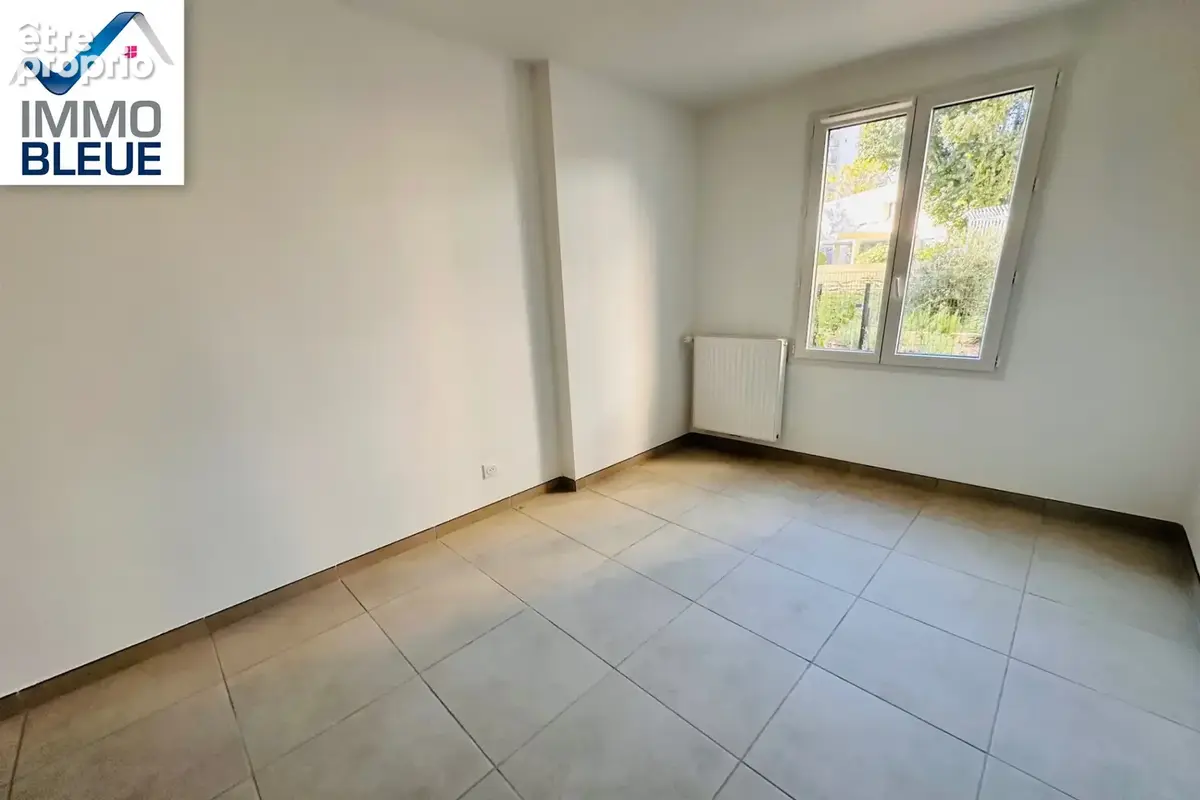 Appartement 4 pièces 84 m² à vendre à Port-De-Bouc (13110) - photo 8