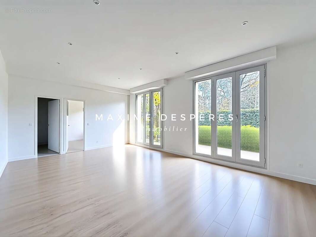 Appartement à NEUILLY-SUR-SEINE