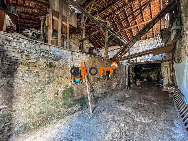 Maison à VATHIMENIL