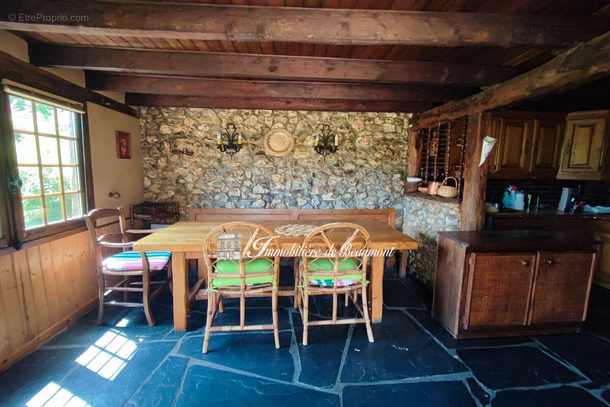 Maison 68 m² à Beaumont-Le-Roger  - photo 8