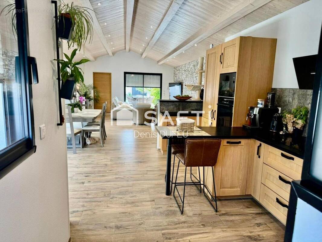 Photo 1 - Maison à PERIGNY