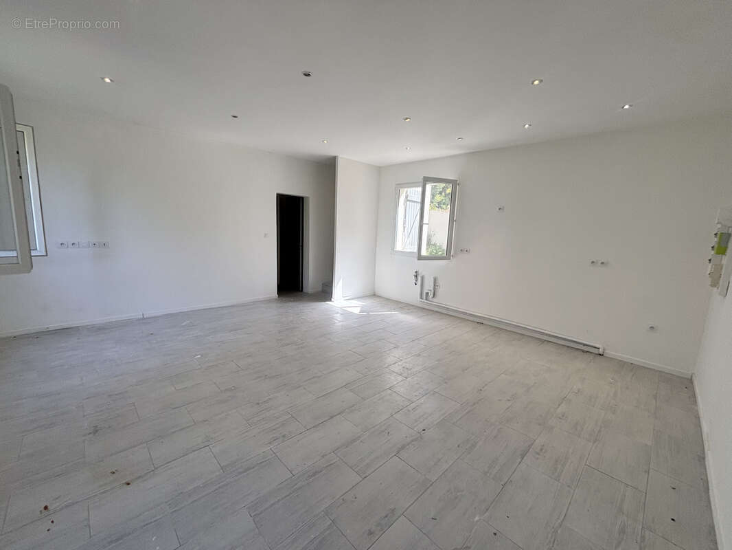 Maison à ENSUES-LA-REDONNE