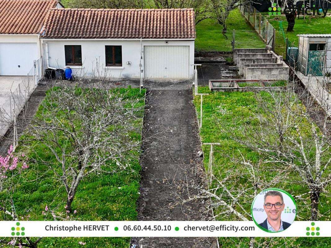 Maison à RUELLE-SUR-TOUVRE