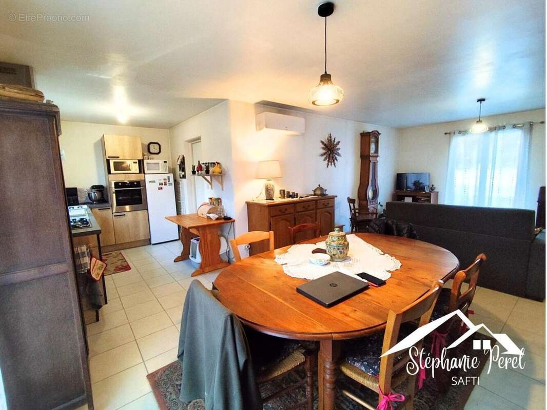 Photo 3 - Maison à PEYRELEVADE