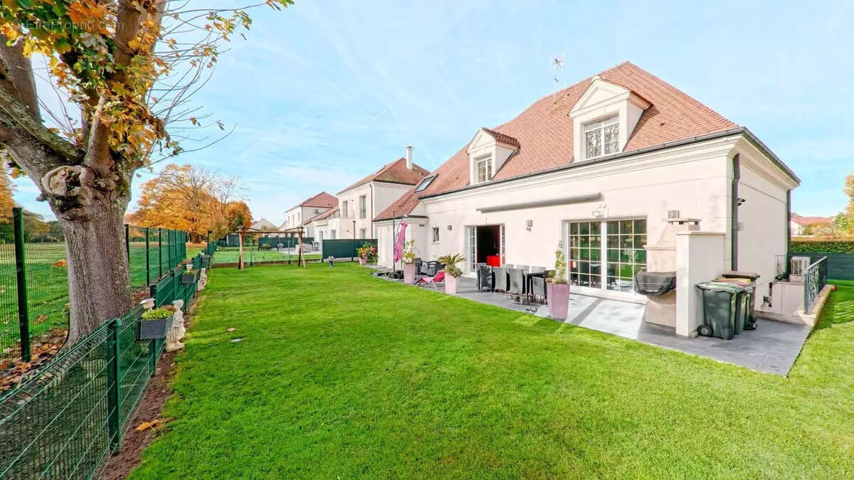 Magnifique maison directement sur le golf d'Ormesson - photo 17