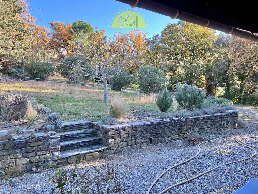 Maison à MONTESQUIEU-DES-ALBERES