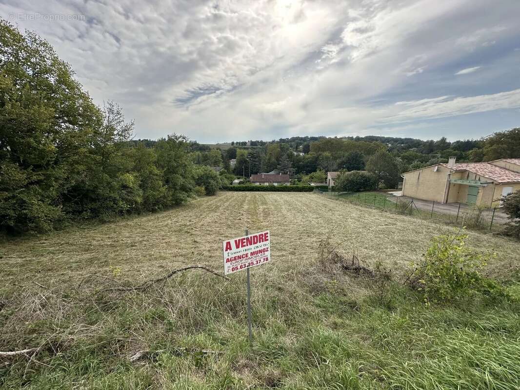 Terrain à CASTRES