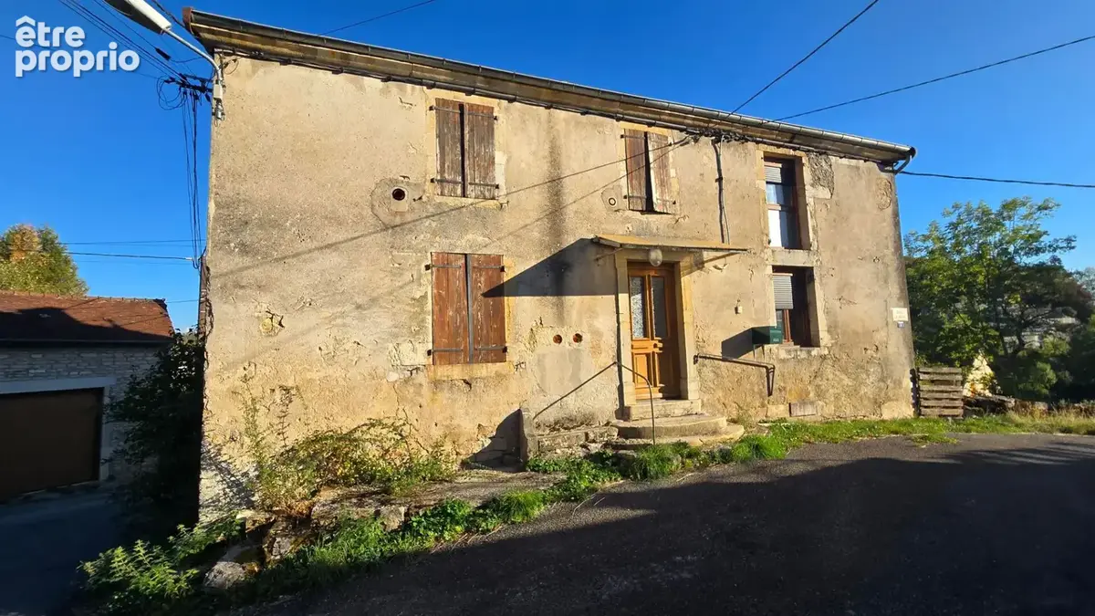 Maison à SAINT-LAURENT-LA-ROCHE
