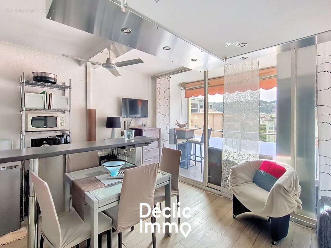 Appartement à ROQUEBRUNE-CAP-MARTIN