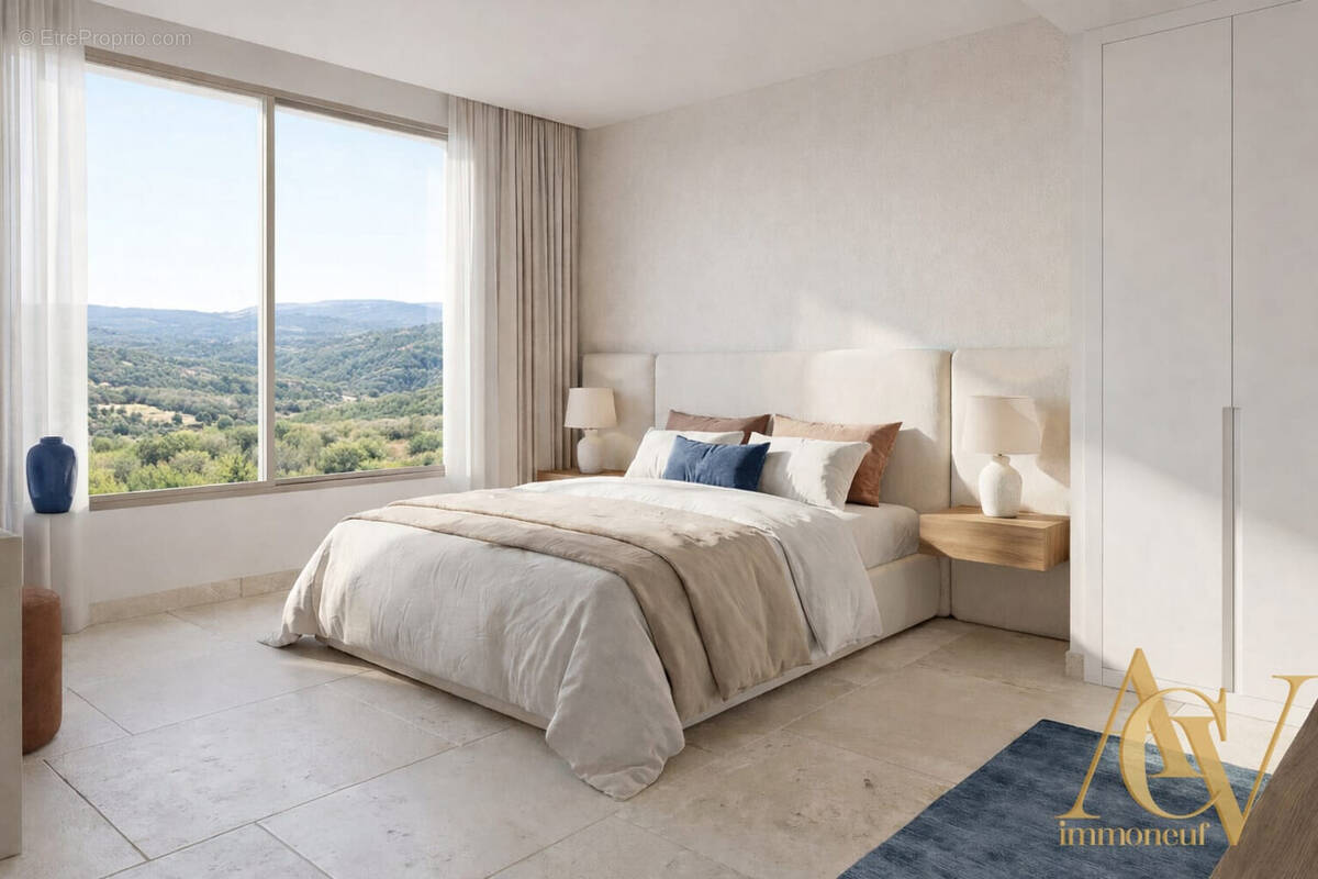 Appartement 4 pièces dernier étage avec terrasse 90 m² - Saint Raphaël 1 - Appartement à SAINT-RAPHAEL