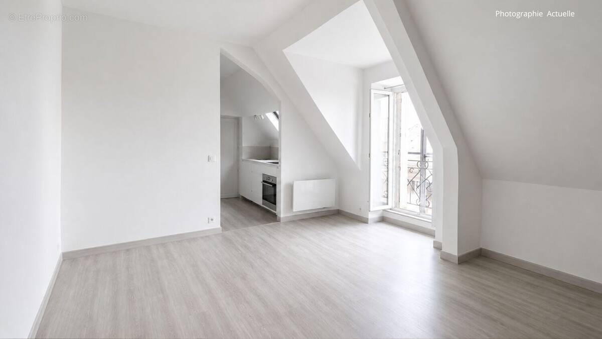 Appartement à SAINT-ETIENNE-DE-MONTLUC