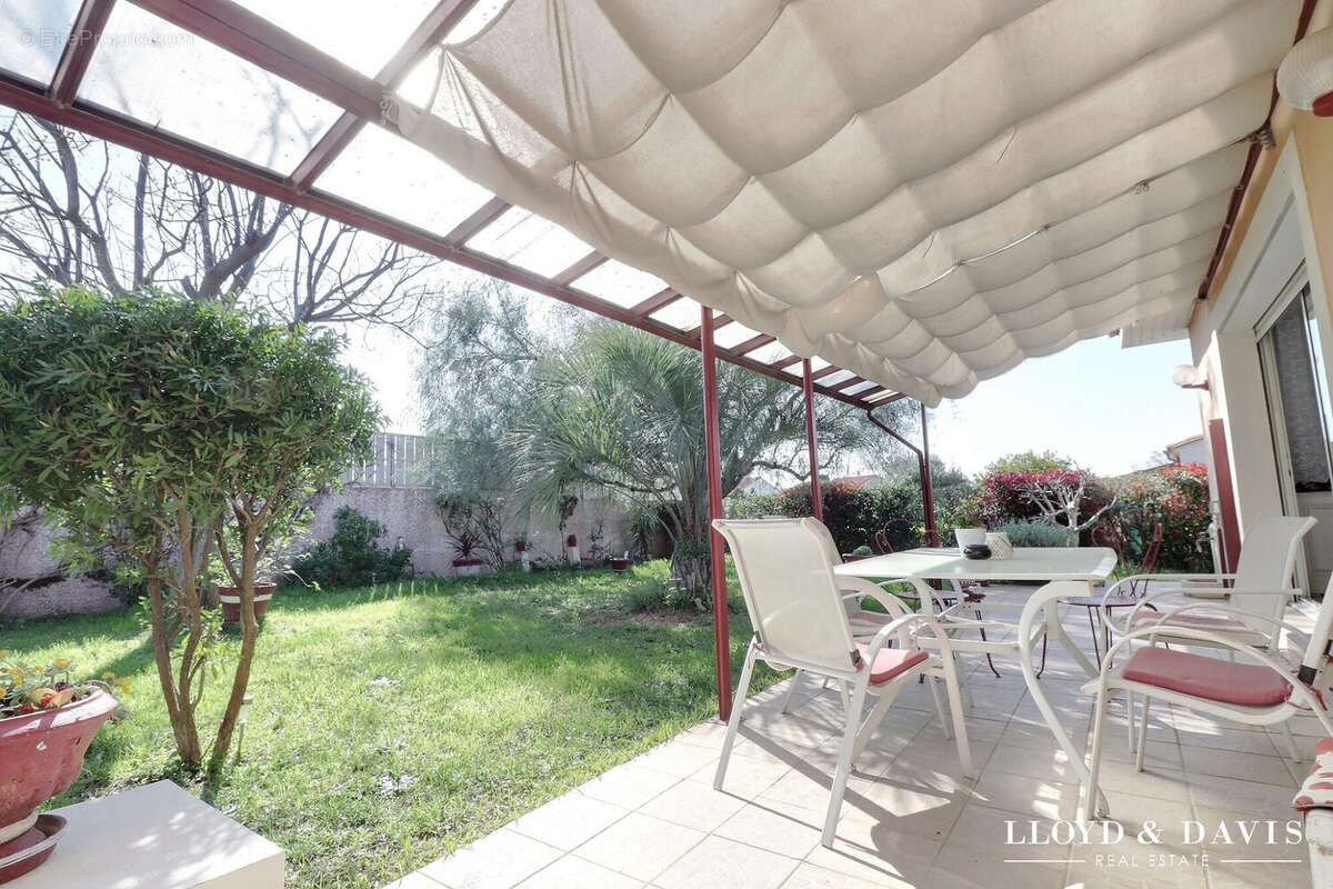 JARDIN - Maison à VILLENEUVE-DE-LA-RAHO