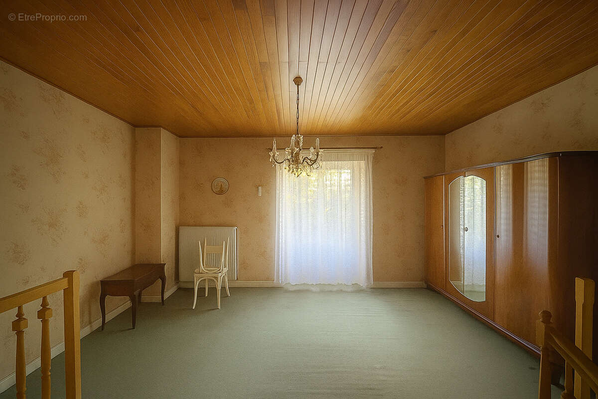 Appartement à SAINT-ETIENNE