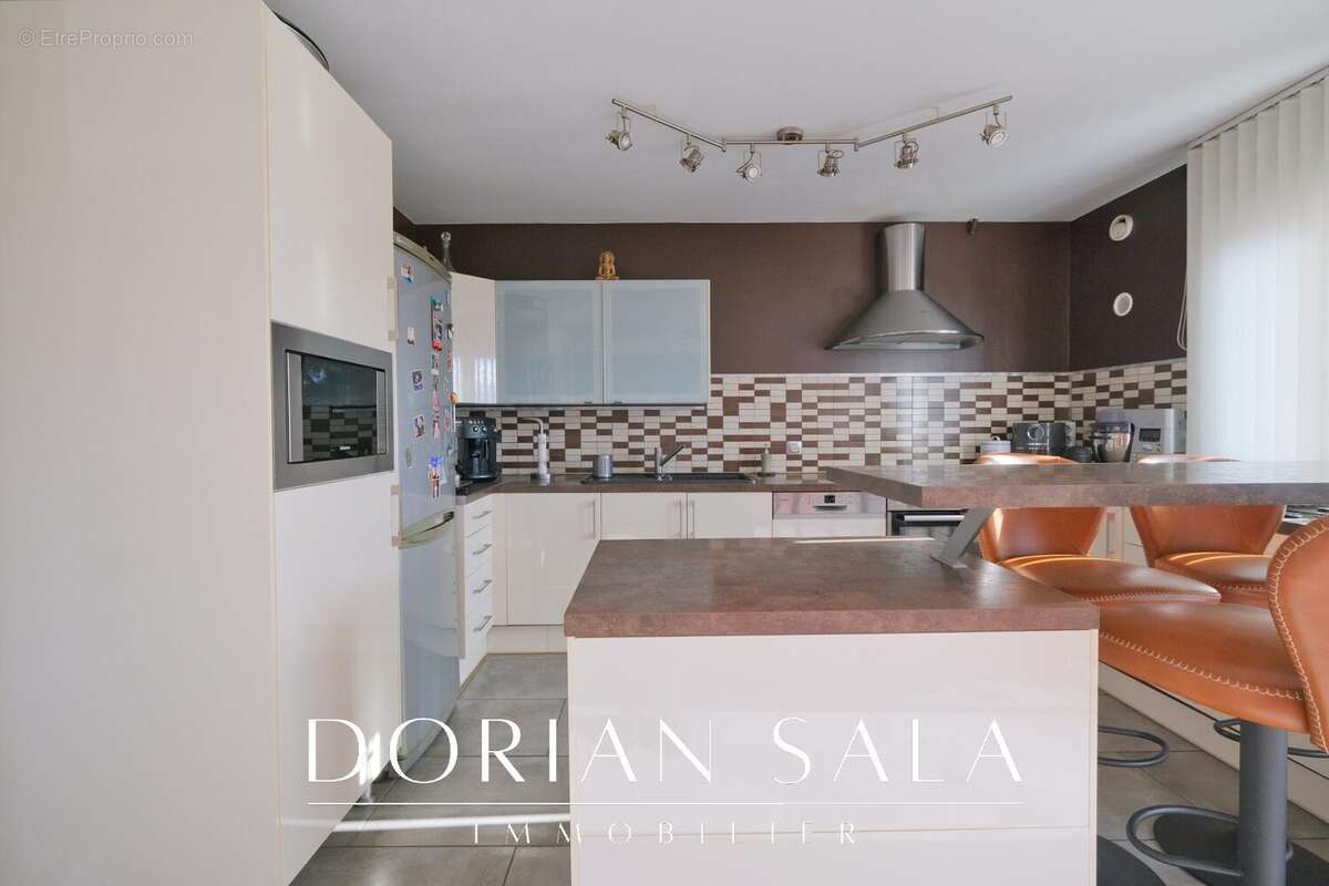 Appartement à MARSEILLE-10E