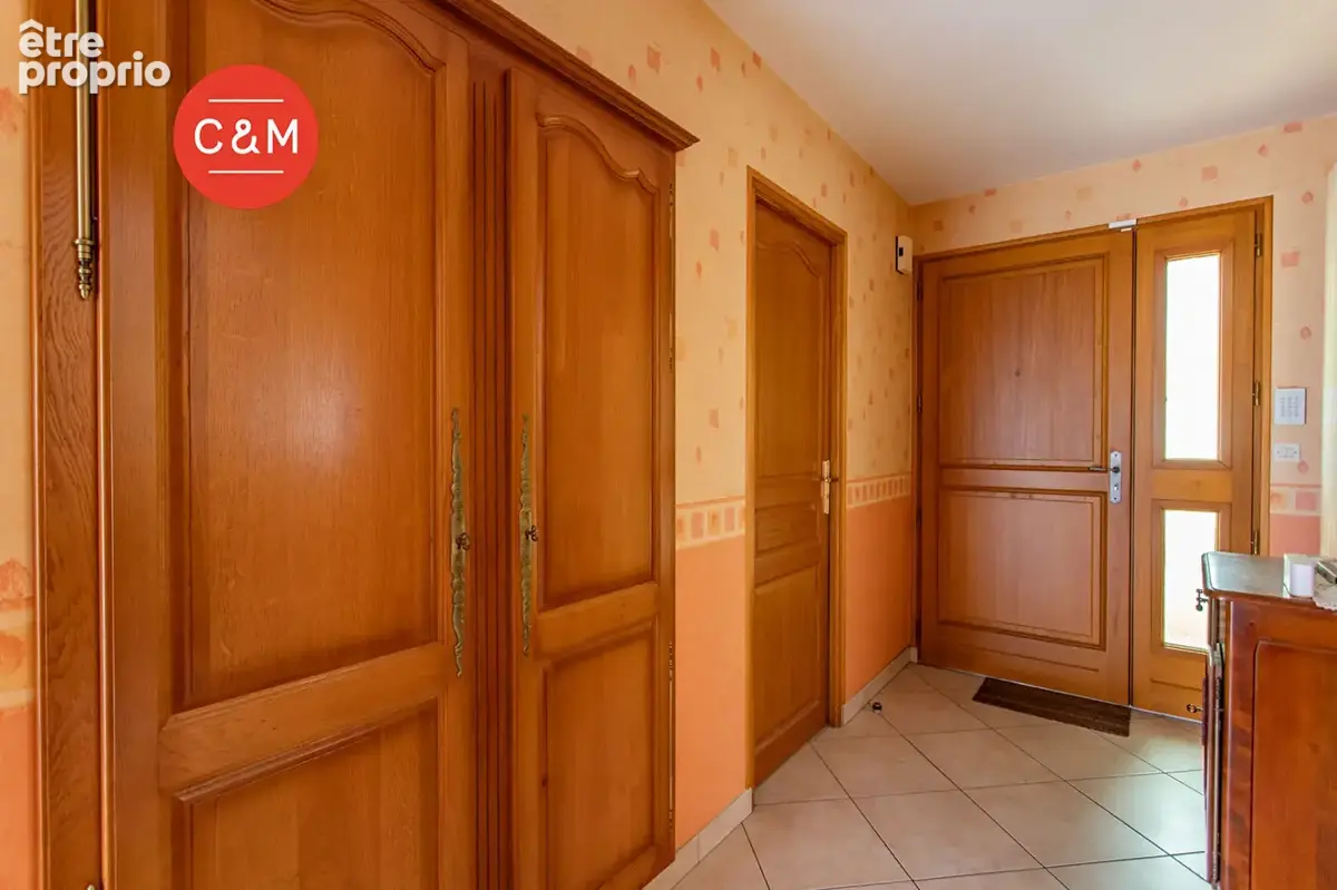 REZE TROCARDIERE - Plain-pied 5 pièces 109 m² - photo 13