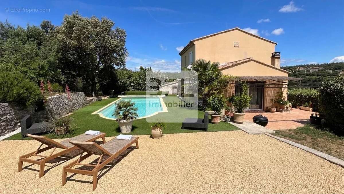 Maison à UZES