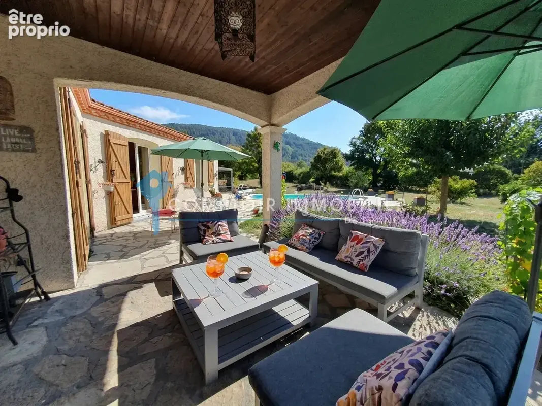 Proche le vigan : villa plain pied 3 chambres sur terrain 3000 m2 avec piscine - photo 2