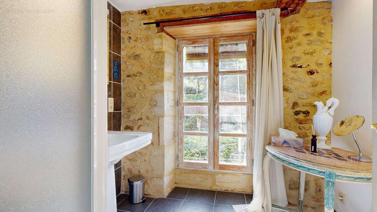 Maisondecharme10242025103854 - Maison à LE BUISSON-DE-CADOUIN