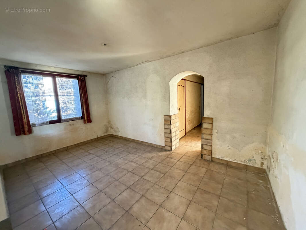 Maison à MEYRARGUES