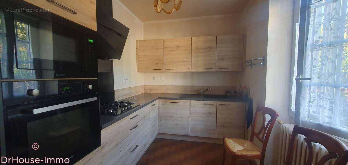 Maison à LE LARDIN-SAINT-LAZARE