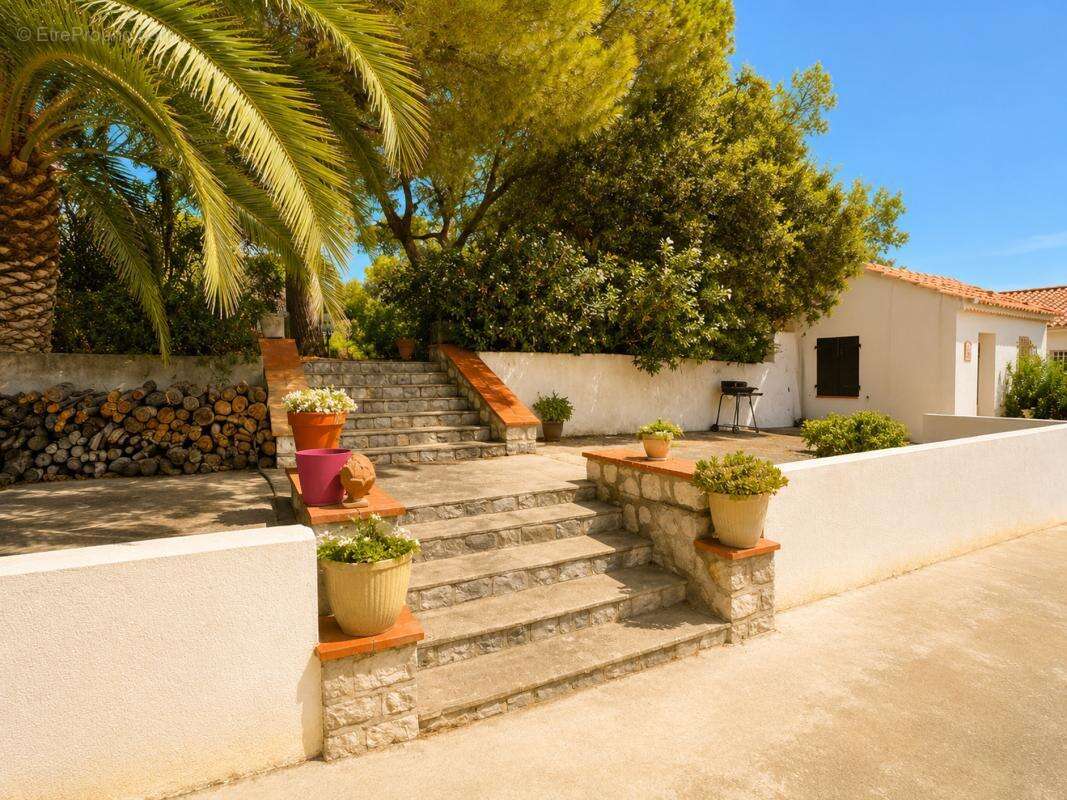 Maison 94 m² à La Seyne-Sur-Mer  - photo 4